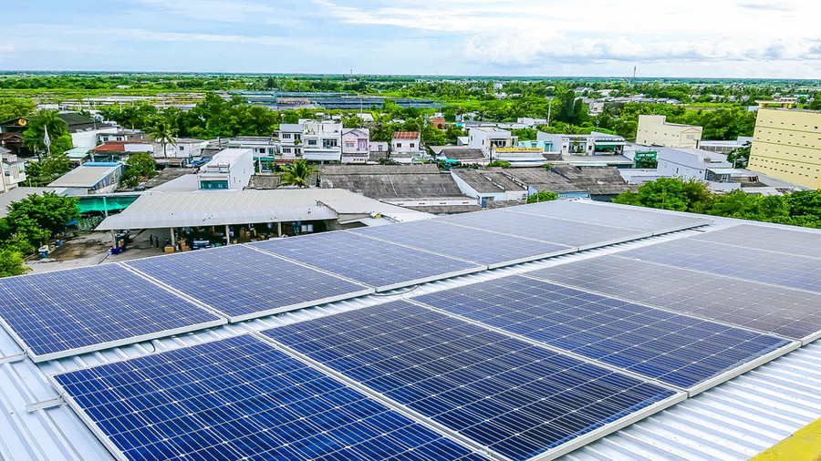 Nhiều doanh nghiệp, hộ gia đình ở Cà Mau lắp đặt điện năng lượng mặt trời sử dụng. cac-tinh-dbscl-buoc-vao-ky-nguyen-chuyen-doi-xanh-3.jpg