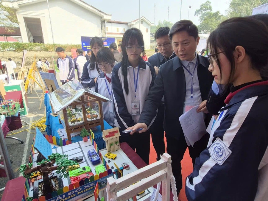 Sân chơi trí tuệ bổ ích cho học sinh được ngành Giáo dục Tuyên Quang chú trọng.