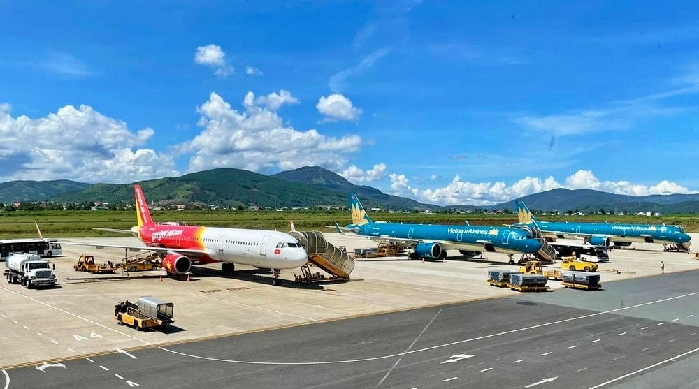 Tạm đóng cửa sân bay Liên Khương: Kết nối với Lâm Đồng bằng cách nào? Tạm đóng cửa sân bay Liên Khương: Kết nối với Lâm Đồng bằng cách nào?