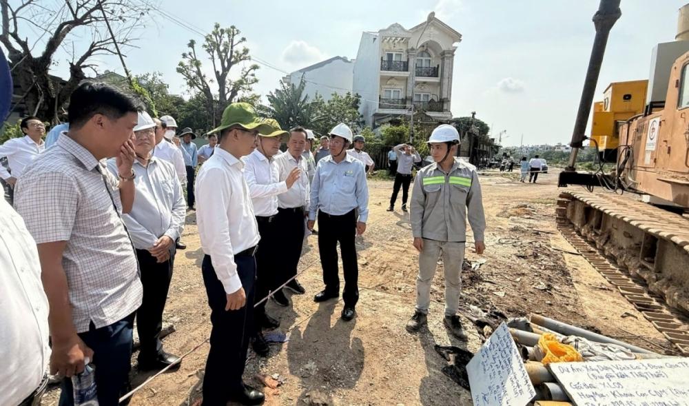 Đề xuất 6 nhóm giải pháp thúc đẩy tăng trưởng kinh tế TP. Hồ Chí Minh Đề xuất 6 nhóm giải pháp thúc đẩy tăng trưởng kinh tế TP. Hồ Chí Minh