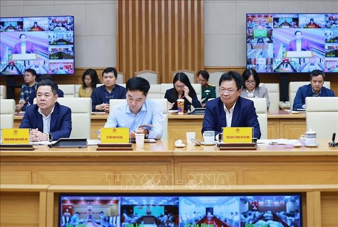 Đại diện các bộ, ngành tham dự phiên họp thứ 7 của Ban Chỉ đạo các công trình trọng điểm, dự án quan trọng quốc gia lĩnh vực đường sắt. Ảnh: Dương Giang/TTXVN