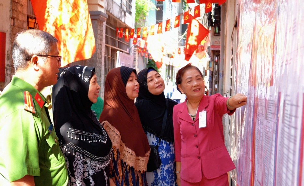 Tỷ lệ cử tri TP. Hồ Chí Minh đi bầu cử đạt 99% Tỷ lệ cử tri TP. Hồ Chí Minh đi bầu cử đạt 99%