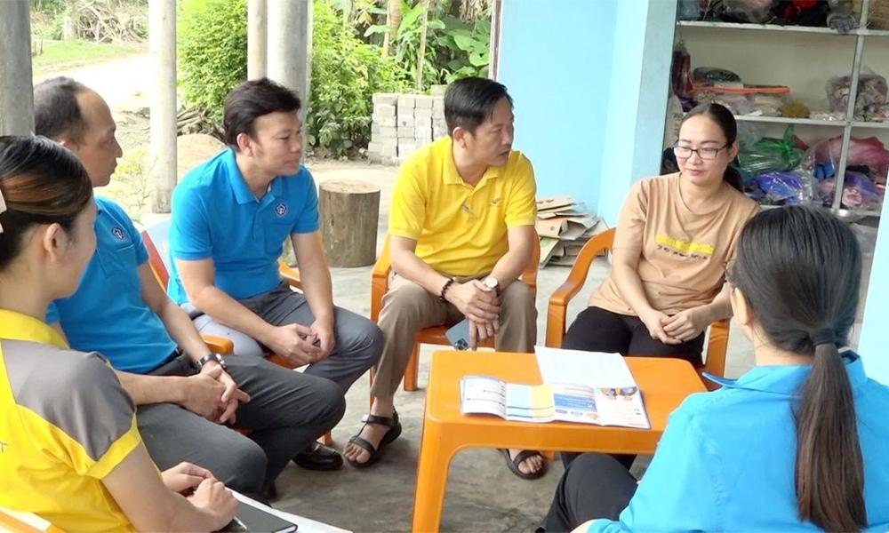 Tư vấn, vận động người dân tham gia BHXH tự nguyện, BHYT.