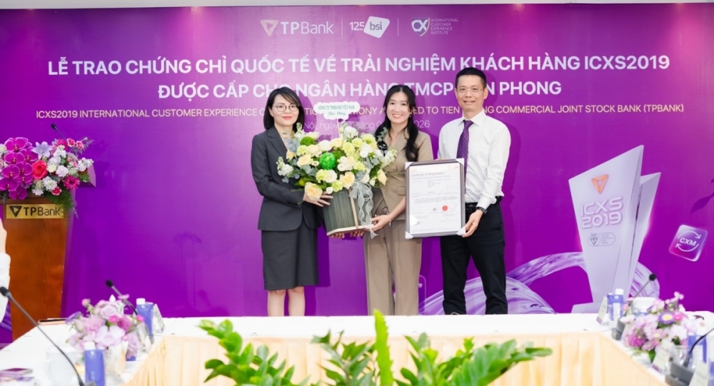 TPBank trở thành ngân hàng đầu tiên tại Việt Nam chinh phục chứng chỉ Trải nghiệm khách hàng quốc tế TPBank trở thành ngân hàng đầu tiên tại Việt Nam chinh phục chứng chỉ Trải nghiệm khách hàng quốc tế