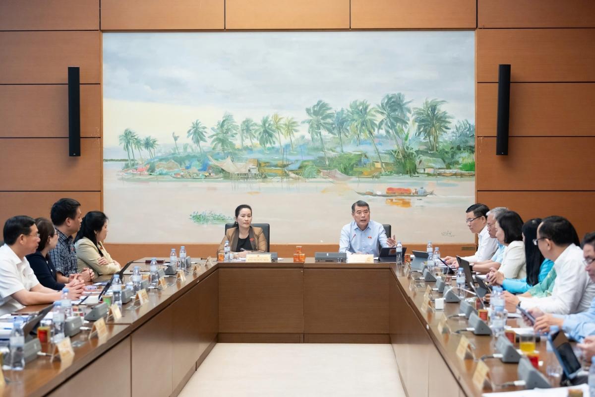 Thủ tướng: Không chấp nhận tăng trưởng nóng, đánh đổi ổn định vĩ mô