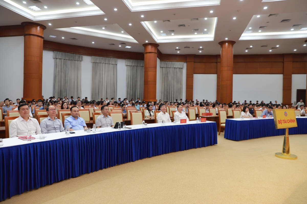 Hội nghị toàn quốc nghiên cứu, học tập, quán triệt và triển khai thực hiện Nghị quyết Hội nghị Trung ương 2