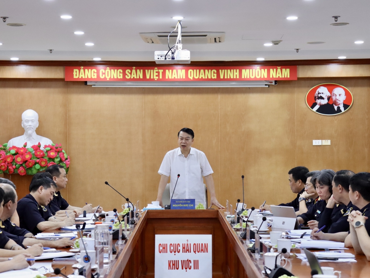 Từ 1/6 dự kiến thí điểm thông quan tập trung tại Hải quan khu vực III