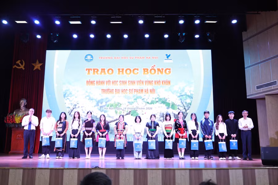 Học bổng nâng bước sinh viên, lan tỏa bản sắc Việt