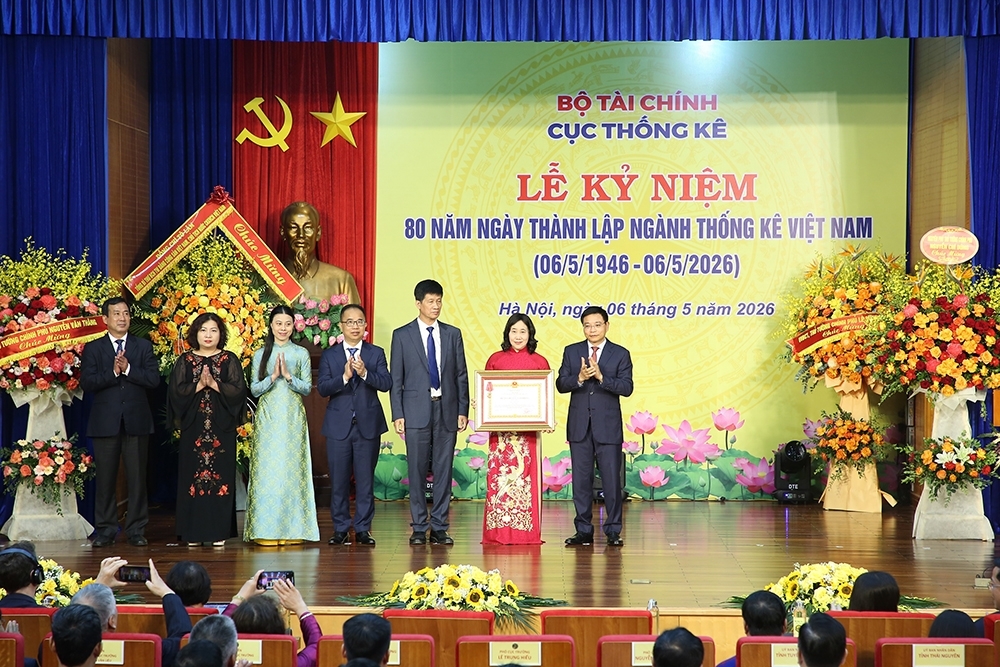 Đón nhận Huân chương Lao động hạng Nhất – ngành Thống kê khắc thêm dấu son rực rỡ cho hành trình 80 năm