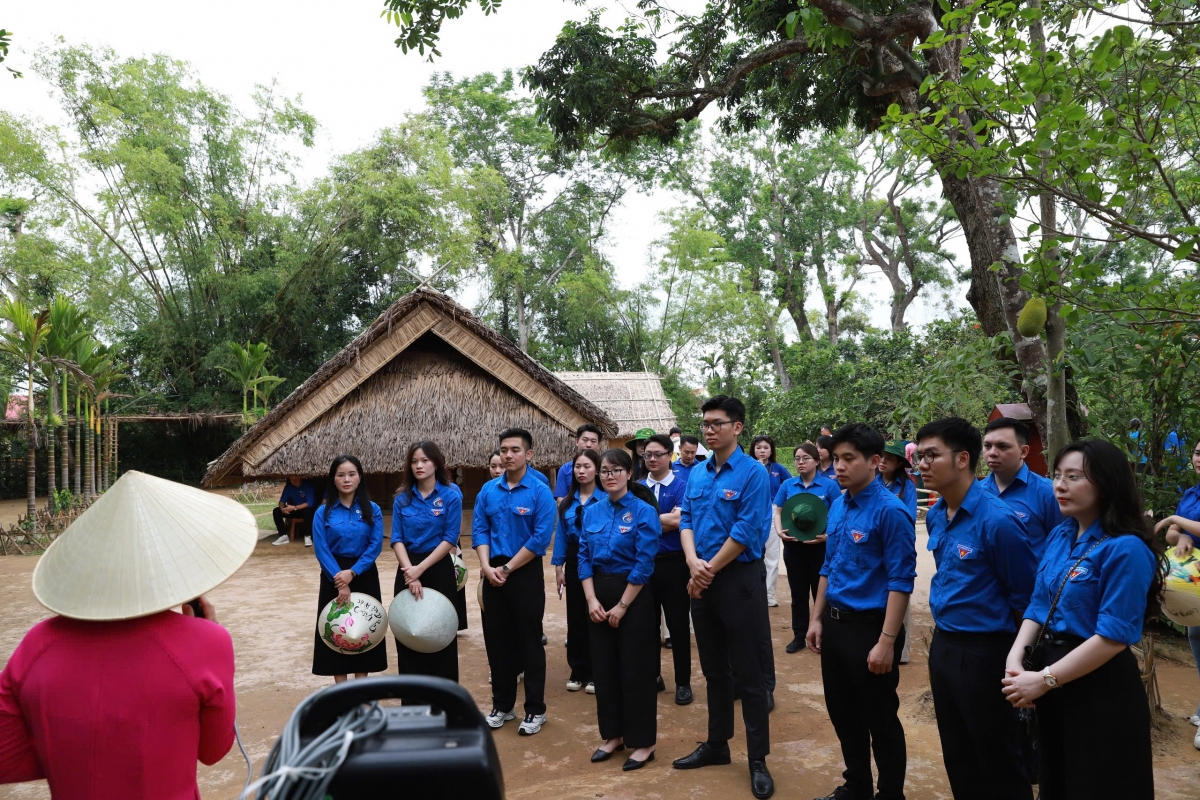 Tuổi trẻ ngành Tài chính vững bước noi theo tư tưởng, đạo đức, phong cách Hồ Chí Minh