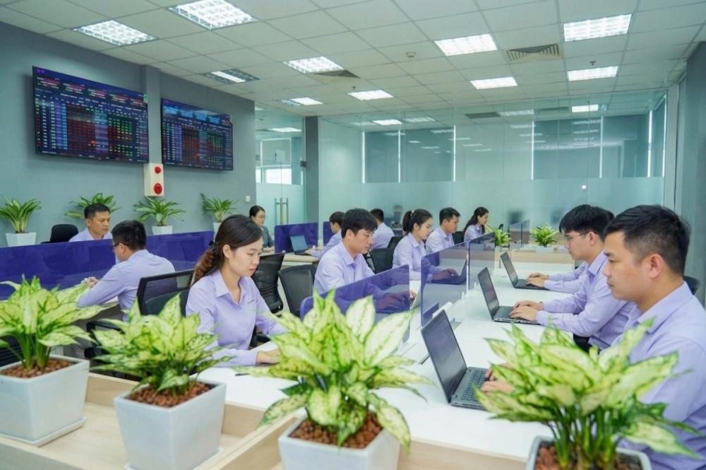 Ngành chứng khoán không còn là cuộc chơi “ai cũng có phần”