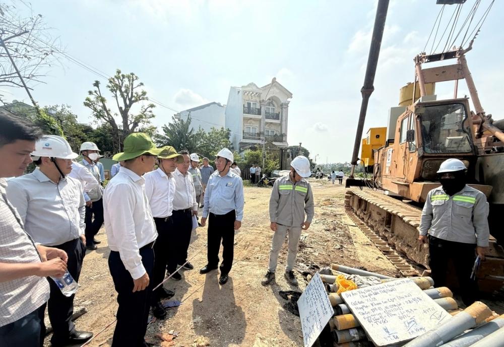 TP. Hồ Chí Minh áp dụng “thẻ đỏ”, thay thế lãnh đạo đơn vị giải ngân đầu tư công ì ạch TP. Hồ Chí Minh áp dụng “thẻ đỏ”, thay thế lãnh đạo đơn vị giải ngân đầu tư công ì ạch