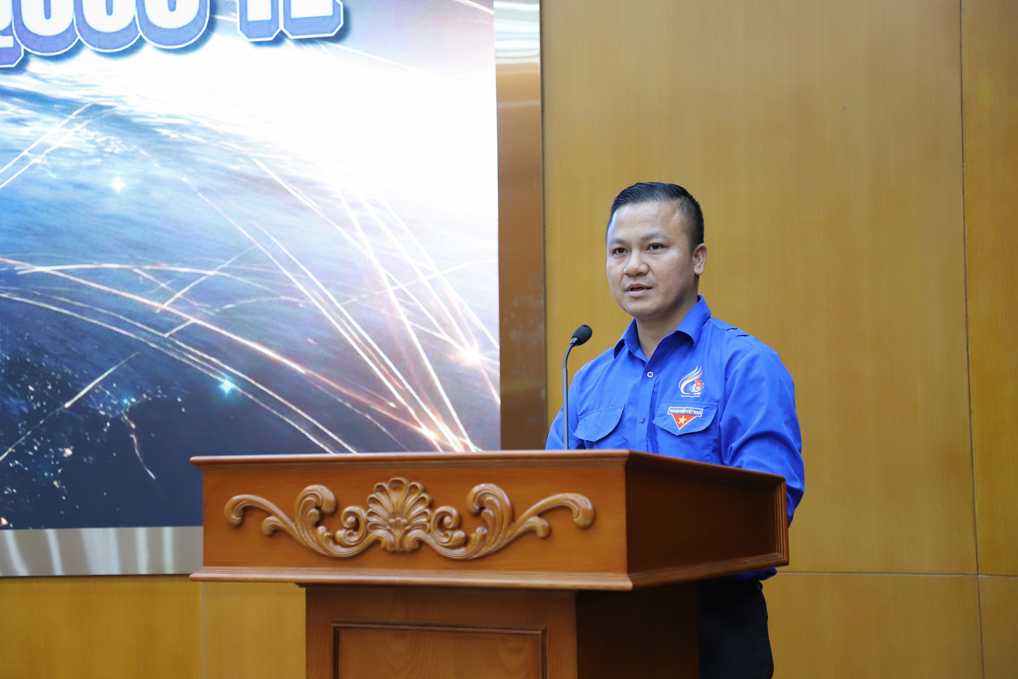 Thanh niên