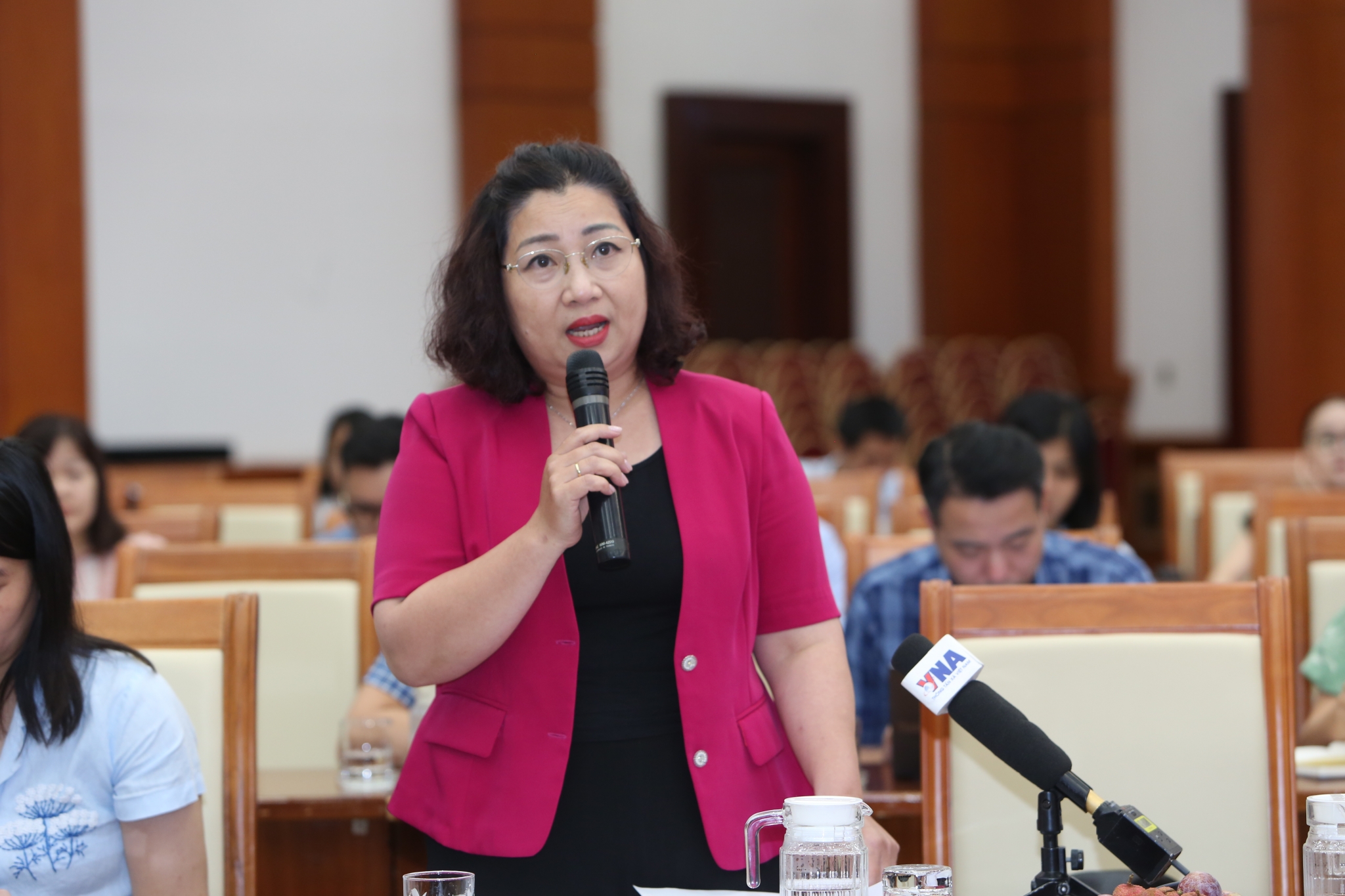 Xây dựng các giải pháp phát triển thị trường chứng khoán và nâng cao chất lượng dòng vốn FDI Xây dựng các giải pháp phát triển thị trường chứng khoán và nâng cao chất lượng dòng vốn FDI