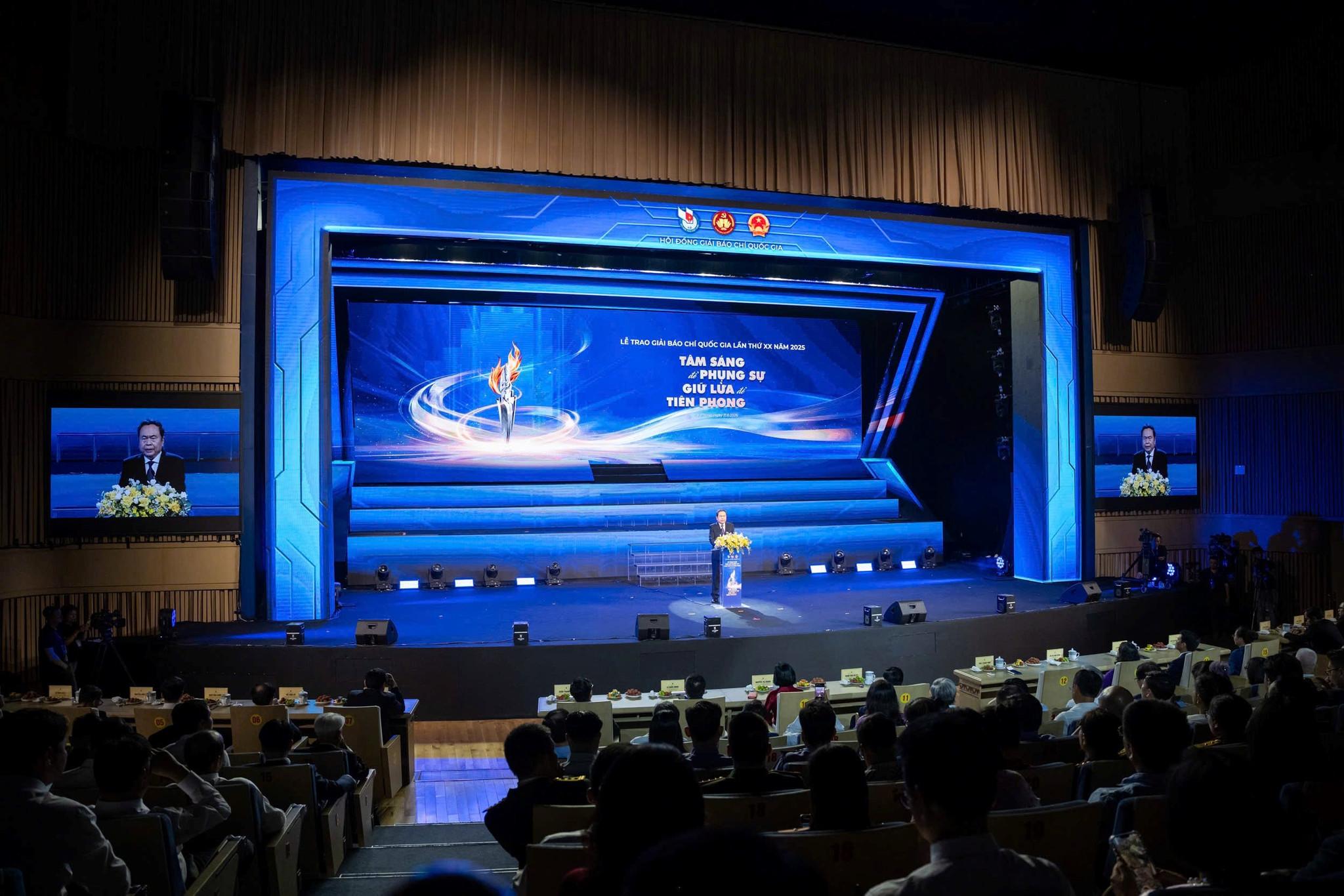 quang-canh-21.6.jpg