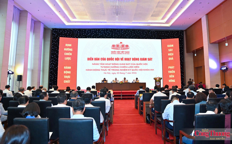Toàn cảnh Diễn đàn lần thứ hai của Quốc hội về hoạt động giám sát với chủ đề: “Nâng tầm hoạt động giám sát của Quốc hội: Từ định hướng chiến lược đến hành động thực tế trong nhiệm kỳ Quốc hội khóa XVI”.