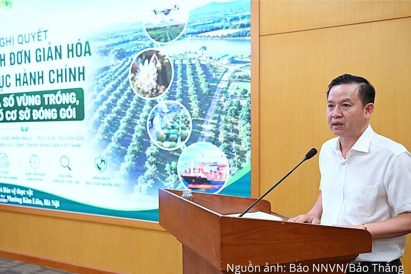 Ông Huỳnh Tấn Đạt - Cục trưởng Cục Trồng trọt và Bảo vệ thực vật phát biểu tại Hội nghị.