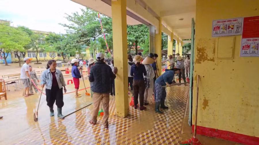 Mưa gây ngập tại điểm trường ở Ba Lòng. 2aoboqyvrw5bul3ktiqmjjftfmvz6m71wr2ktx4a.jpg