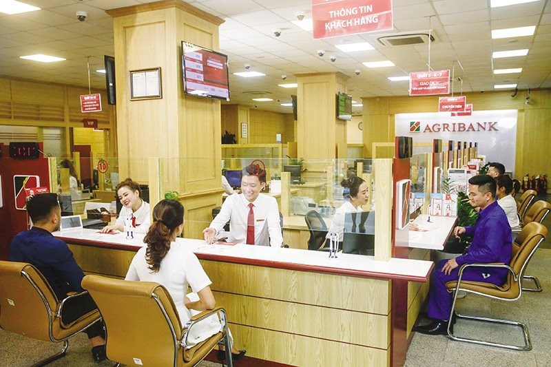 agribank-cho-vay-khach-hang.jpg