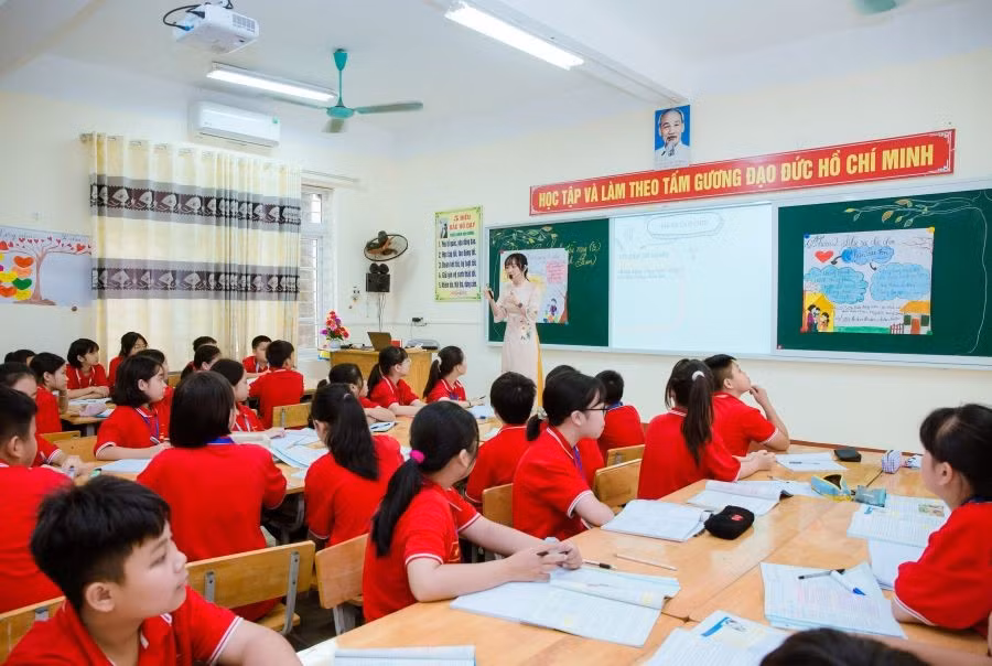 Trường THCS Hùng Vương đã triển khai thí điểm giáo dục AI cho toàn bộ học sinh nhà trường.