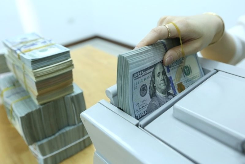 ty-gia-ngoai-te-ngay-2110-tam-ly-rui-ro-tang-cao-dong-usd-tiep-tuc-mat-gia.jpg