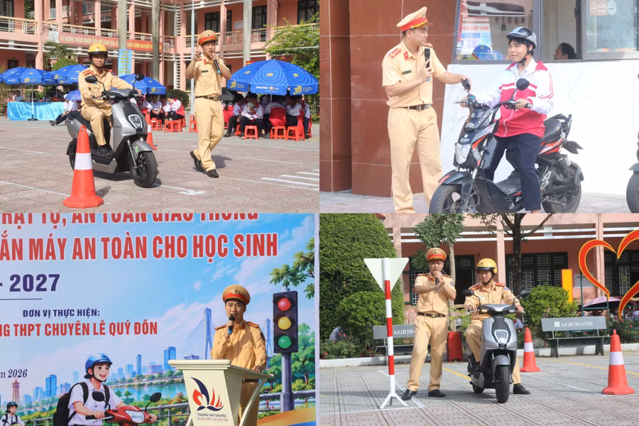 Cán bộ CSGT làm mẫu các tình huống cho học sinh. collage-3.jpg